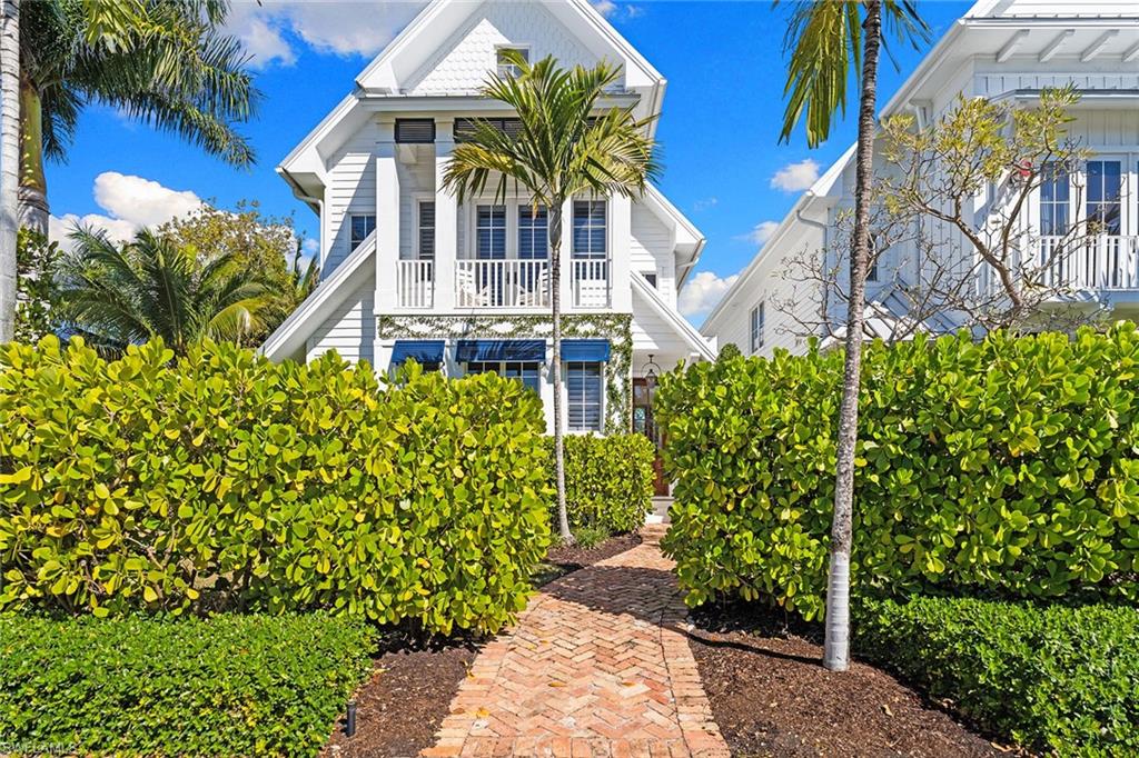 OLDE NAPLES - Residential