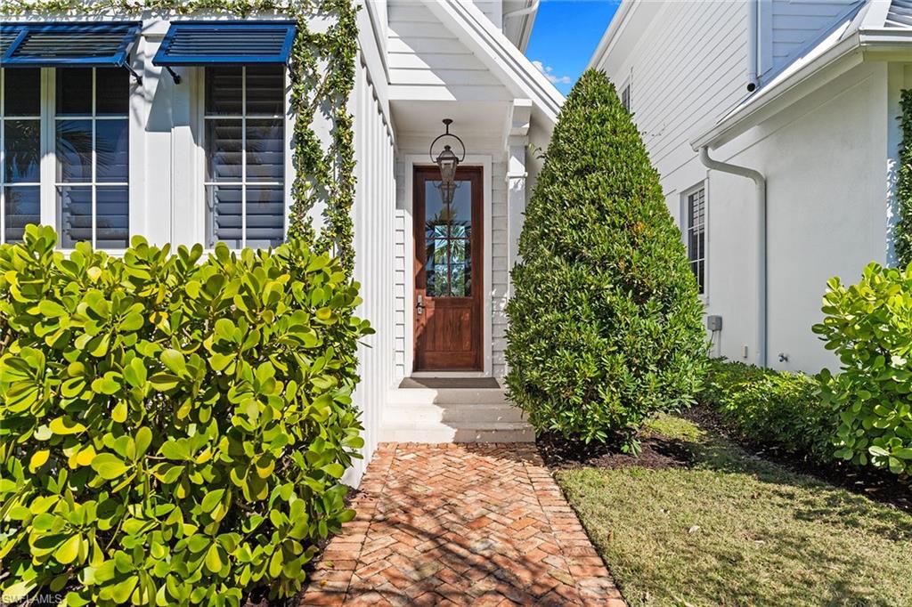OLDE NAPLES - Residential