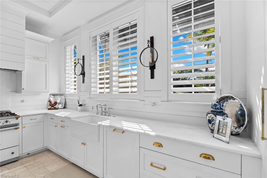 OLDE NAPLES - Residential