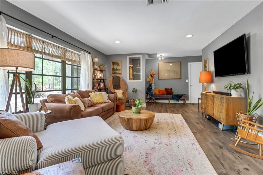 GOLDEN GATE ESTATES - Residential