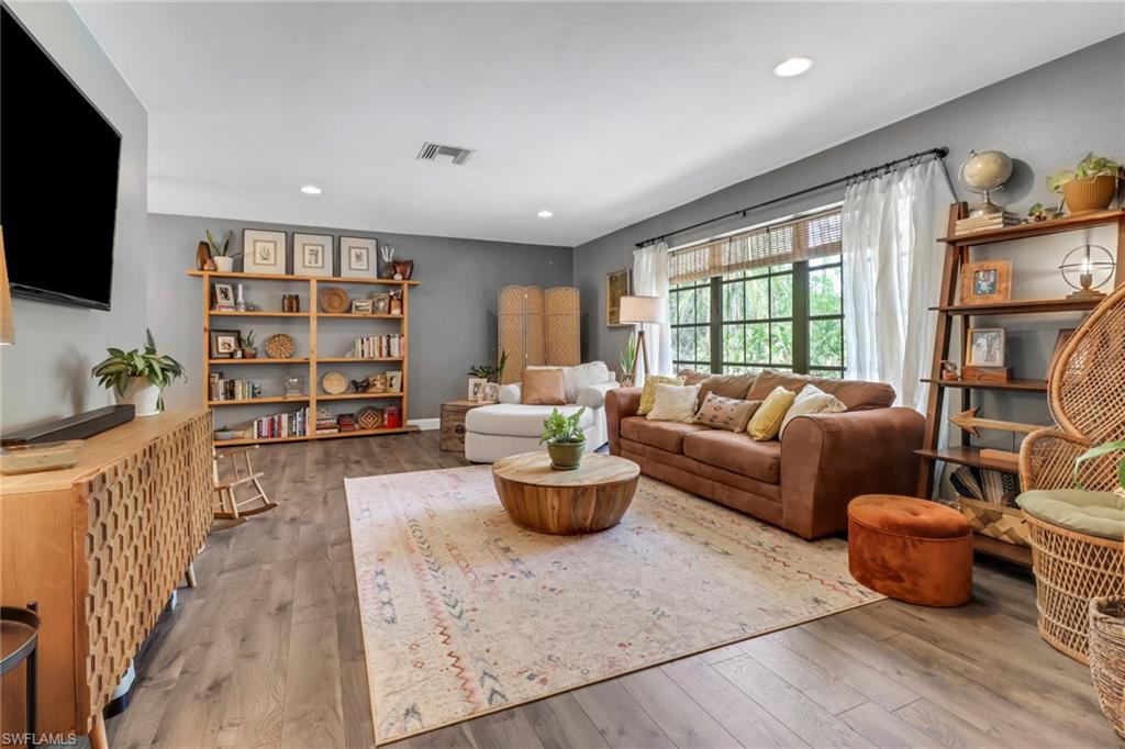 GOLDEN GATE ESTATES - Residential
