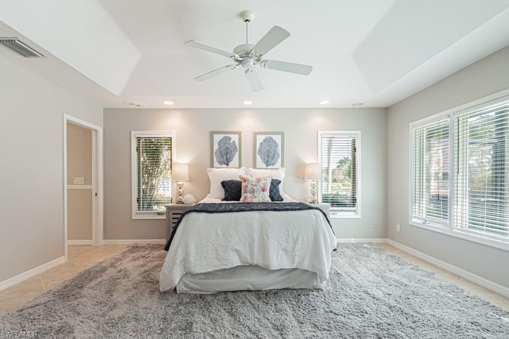 LONGSHORE LAKE - Residential