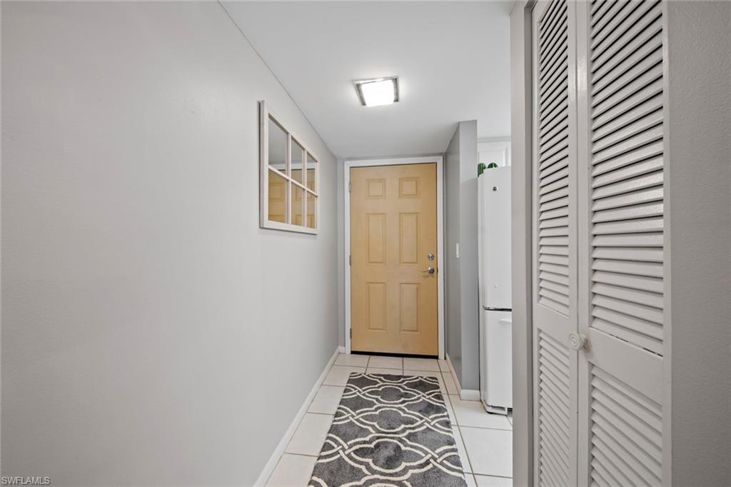 ISLAND MANOR APTS - Residential