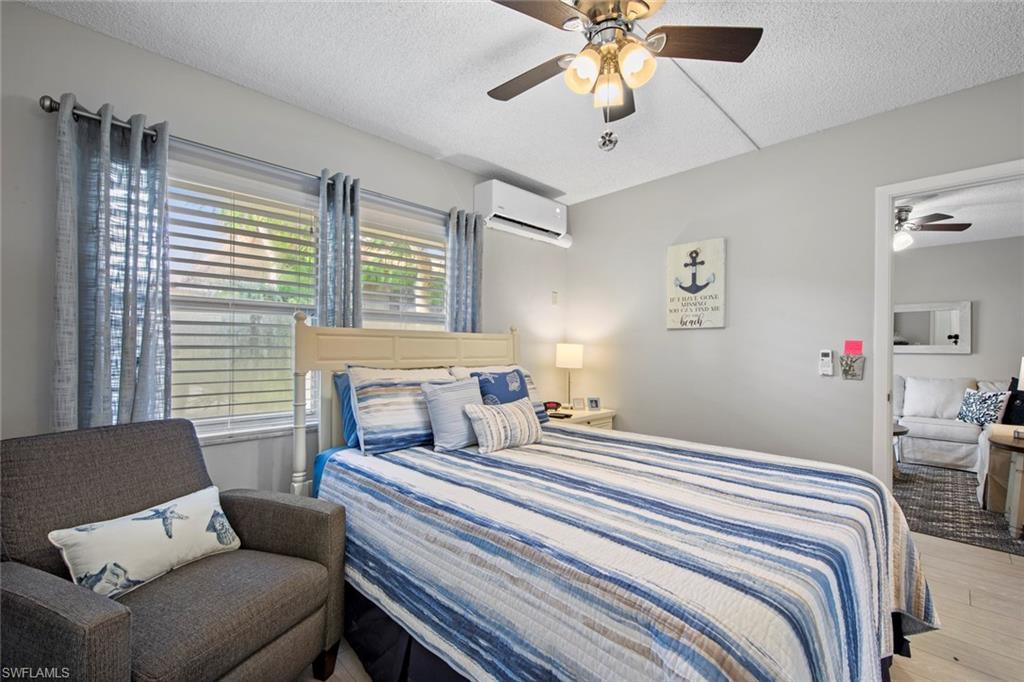 ISLAND MANOR APTS - Residential
