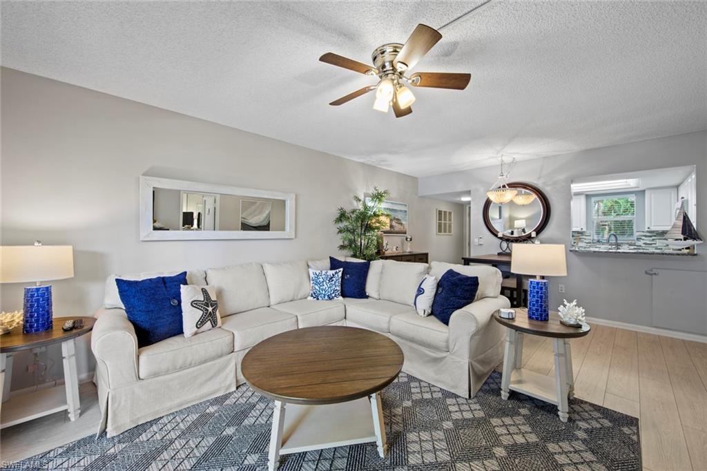 ISLAND MANOR APTS - Residential