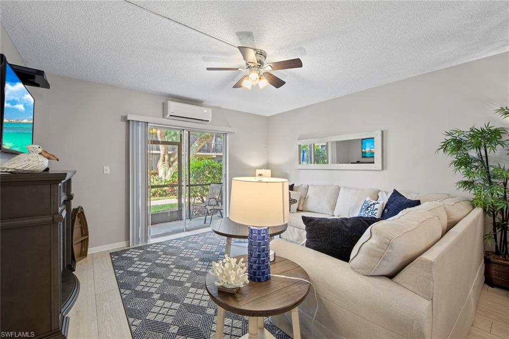 ISLAND MANOR APTS - Residential
