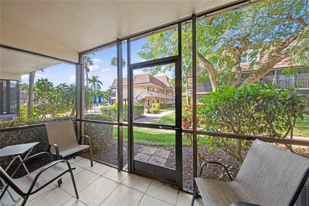 ISLAND MANOR APTS - Residential