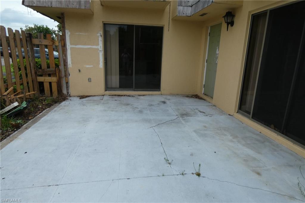 PARKWOODS TOWNHOUSE COMMUNITY - Residential