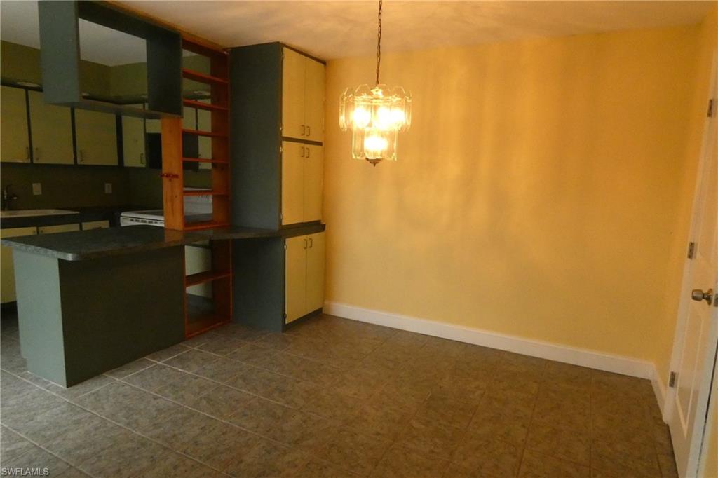 PARKWOODS TOWNHOUSE COMMUNITY - Residential