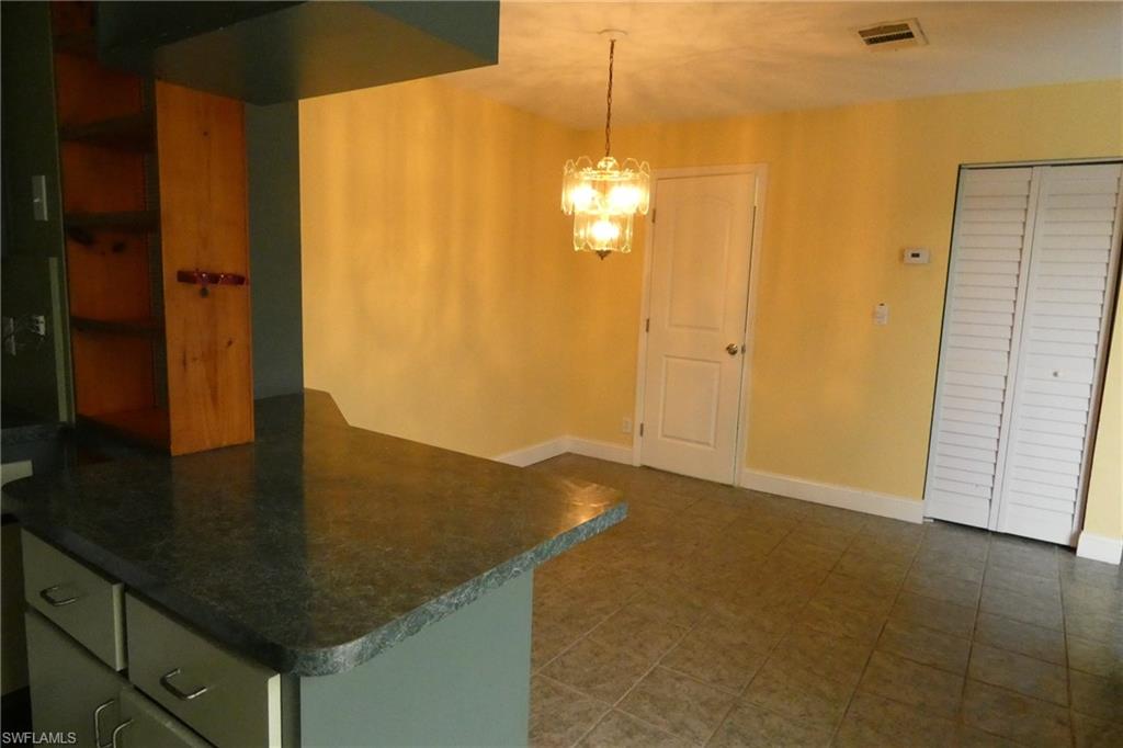 PARKWOODS TOWNHOUSE COMMUNITY - Residential