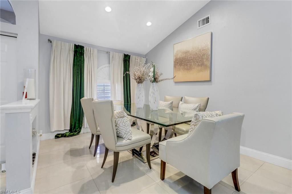 QUEENS PARK AT LAGO VERDE - Residential