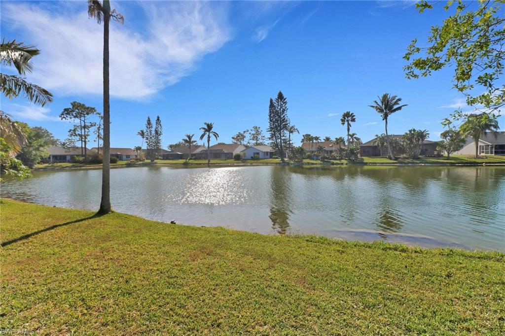 QUEENS PARK AT LAGO VERDE - Residential
