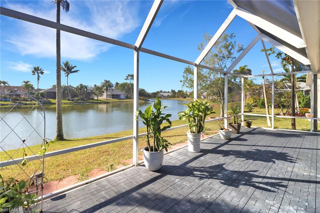 QUEENS PARK AT LAGO VERDE - Residential
