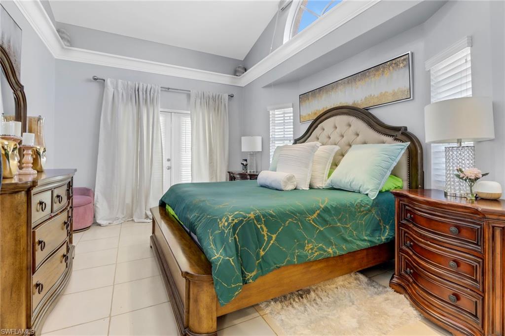 QUEENS PARK AT LAGO VERDE - Residential