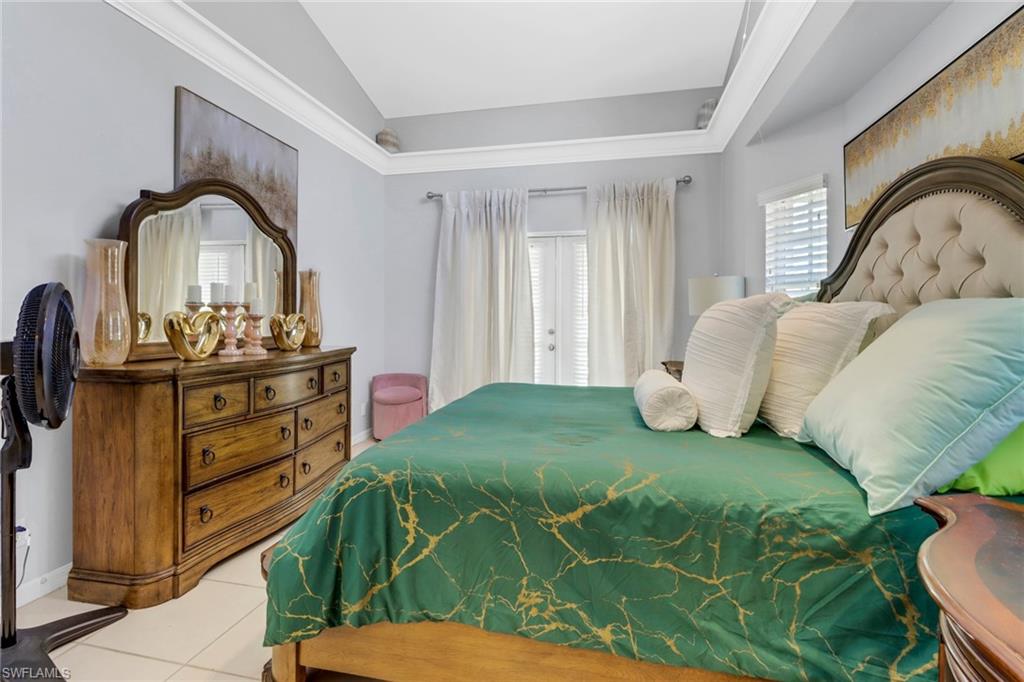 QUEENS PARK AT LAGO VERDE - Residential