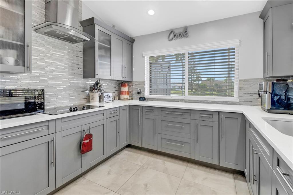 QUEENS PARK AT LAGO VERDE - Residential