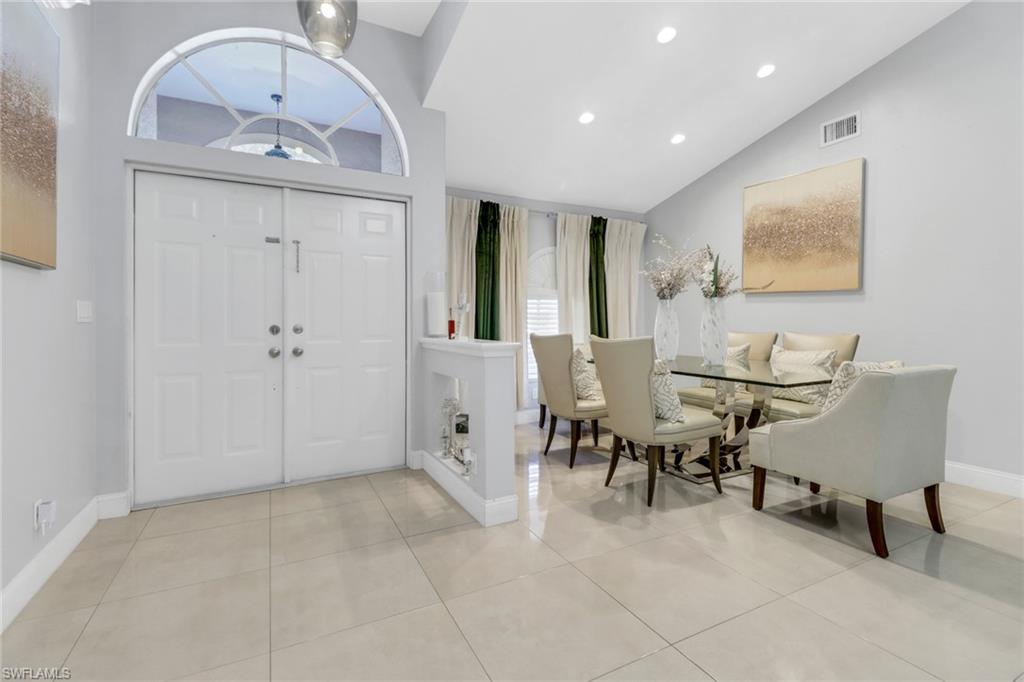 QUEENS PARK AT LAGO VERDE - Residential