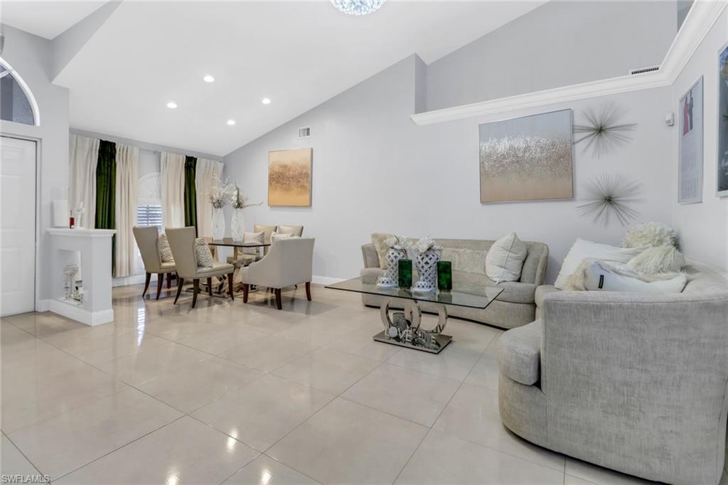 QUEENS PARK AT LAGO VERDE - Residential