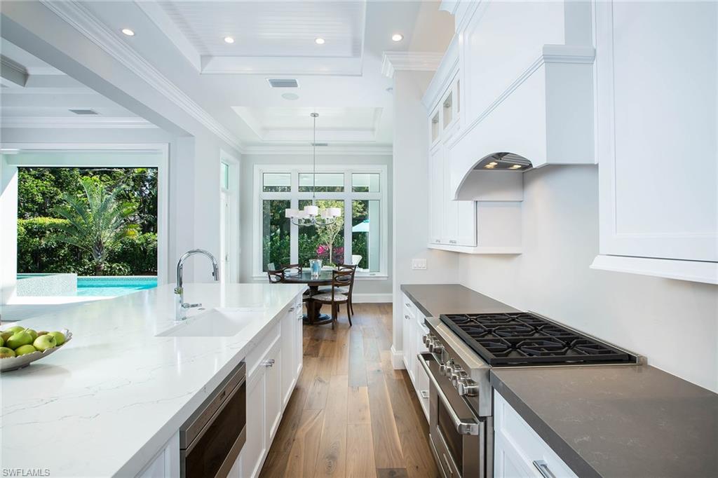 PARK SHORE - Residential