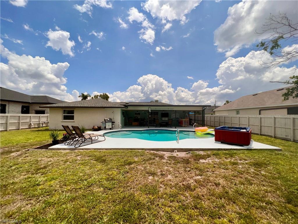 CAPE CORAL - Residential