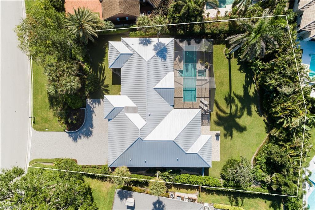 PELICAN BAY WOODS - Residential