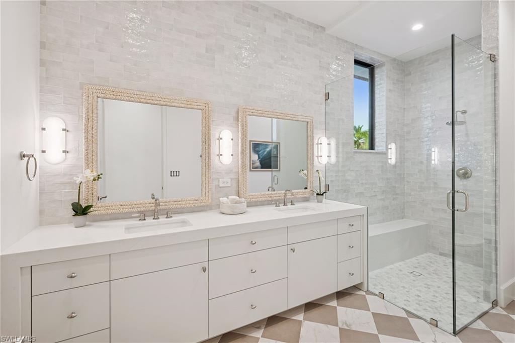 AQUALANE SHORES - Residential