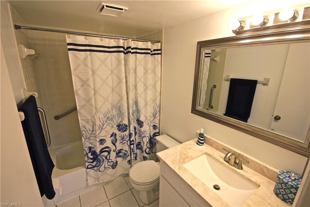 INDIAN CREEK GOLF VILLAS - Residential