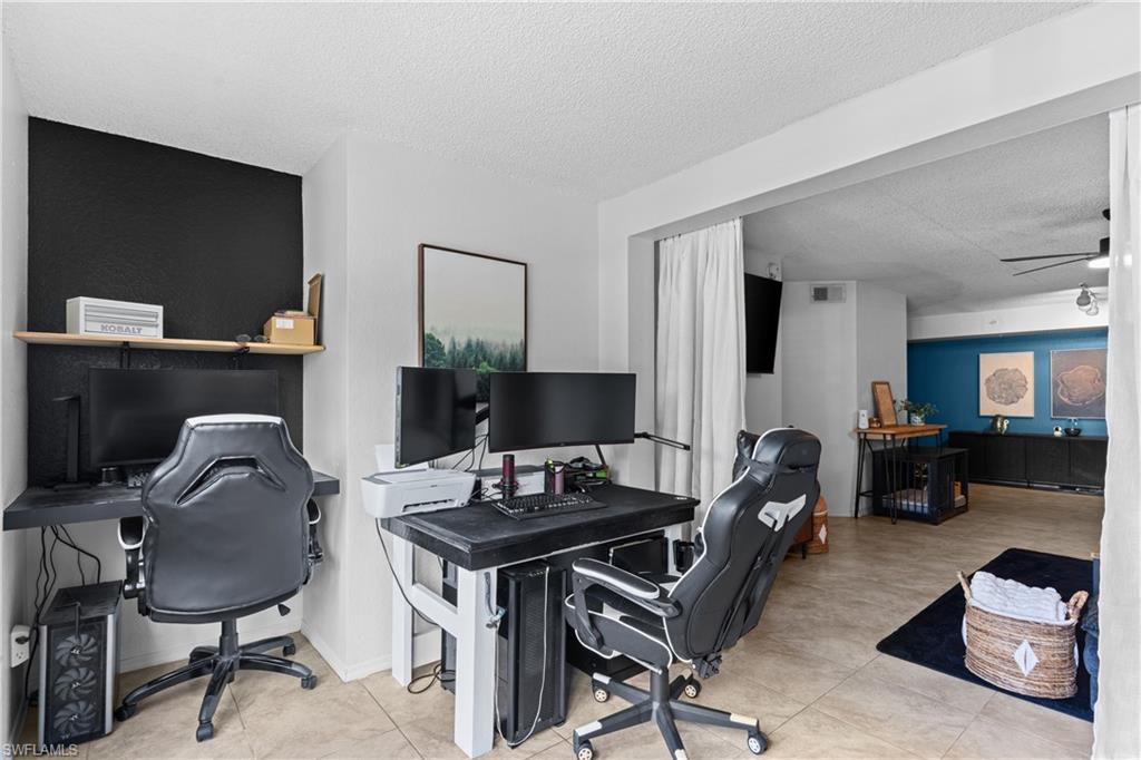 IBIS CLUB INTERNATIONAL - Residential
