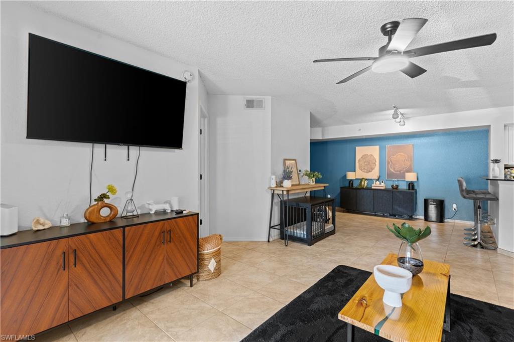 IBIS CLUB INTERNATIONAL - Residential