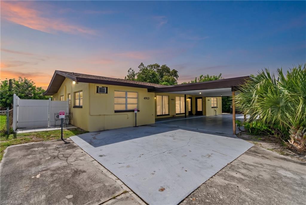 CAPE CORAL - Residential Lease