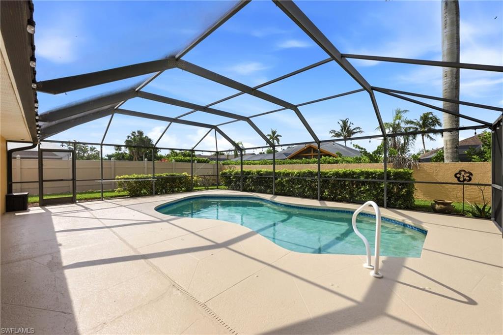 BOCA PALMS - Residential