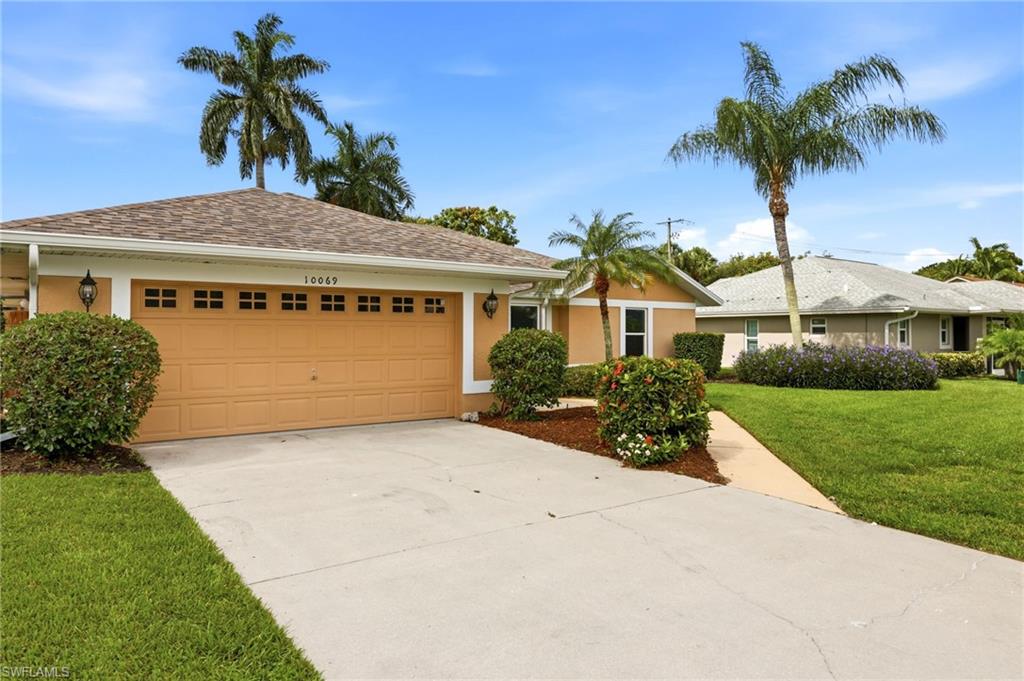 BOCA PALMS - Residential