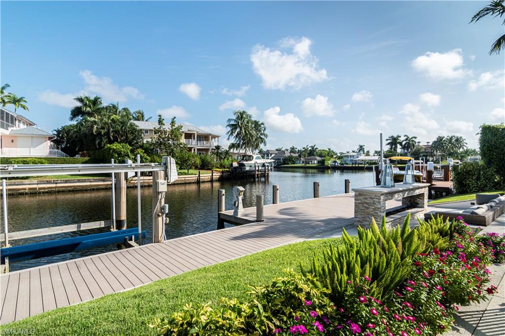 AQUALANE SHORES - Residential