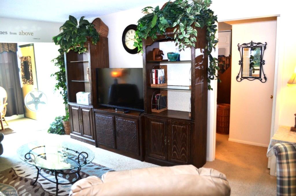 SEVEN LAKES - Residential