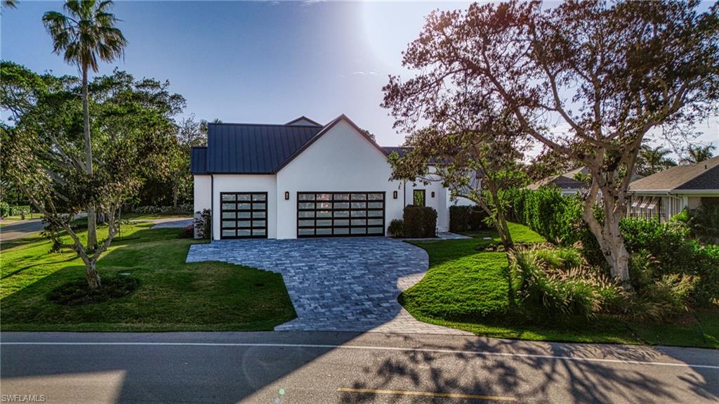 MOORINGS - Residential