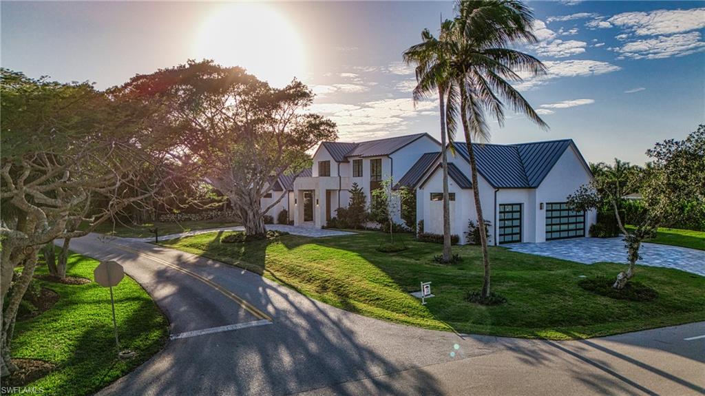 MOORINGS - Residential