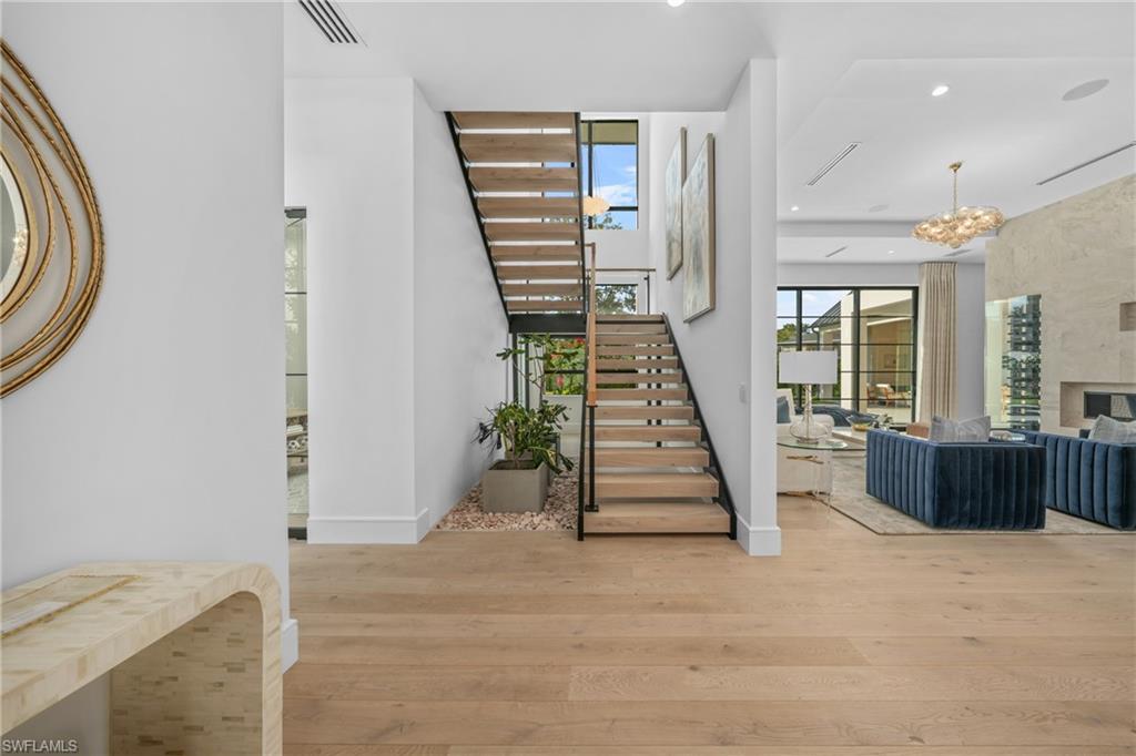 MOORINGS - Residential
