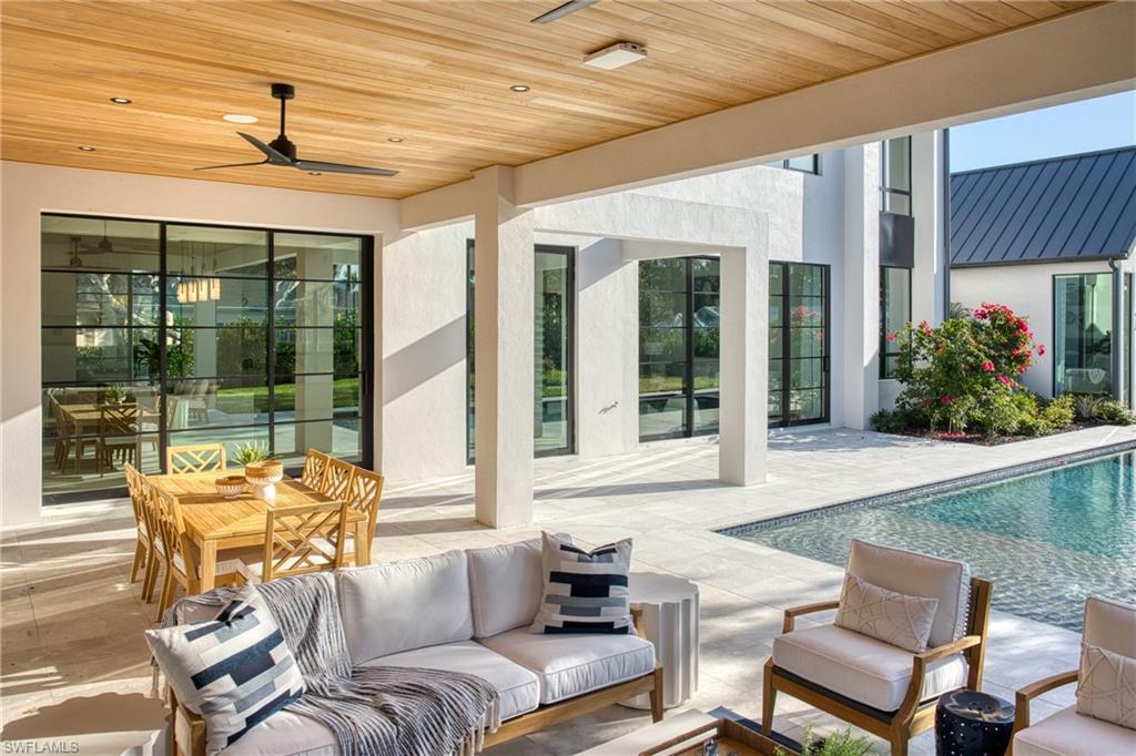 MOORINGS - Residential