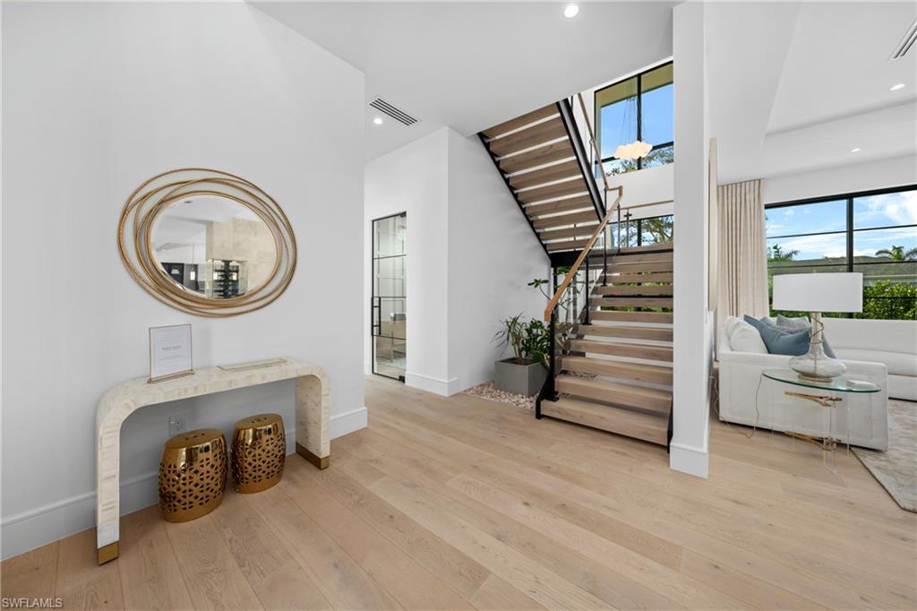 MOORINGS - Residential