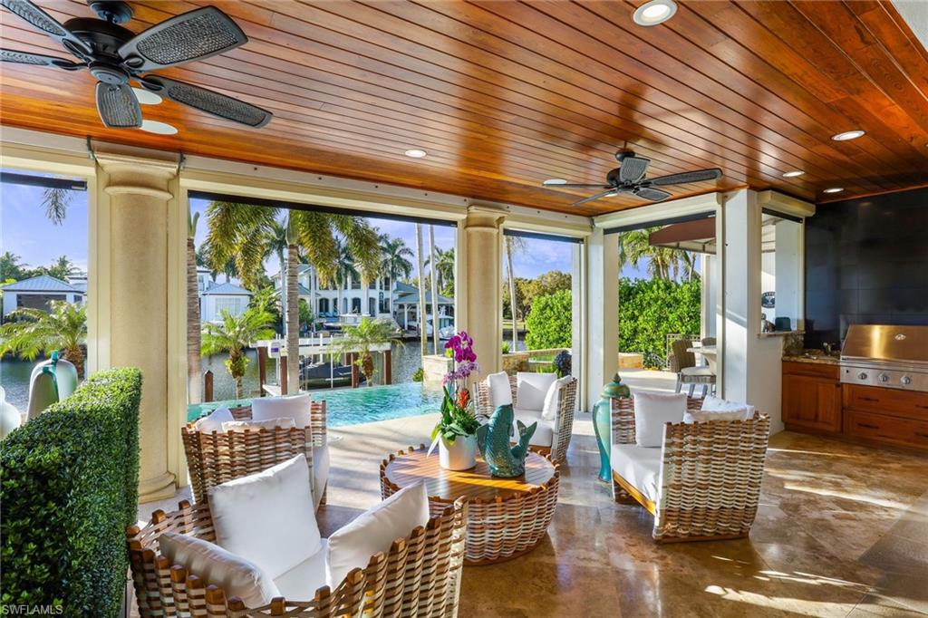 AQUALANE SHORES - Residential