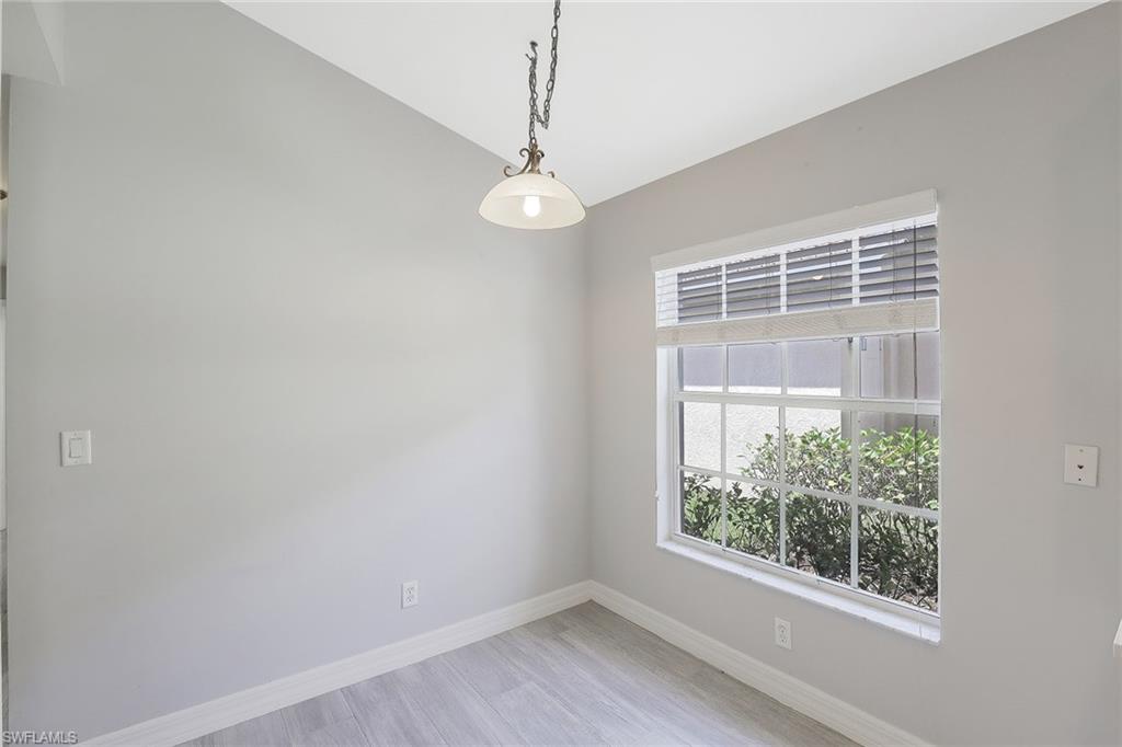 SATURNIA LAKES - Residential