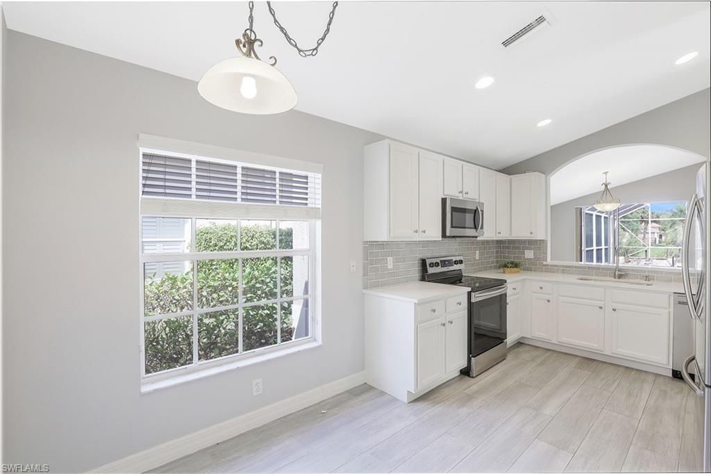SATURNIA LAKES - Residential