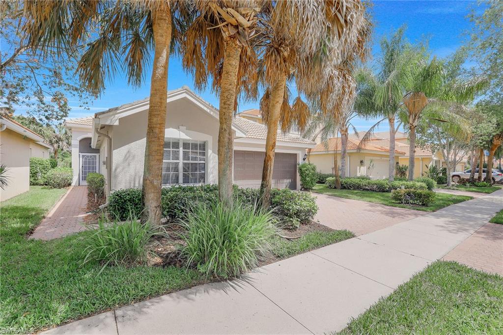 SATURNIA LAKES - Residential