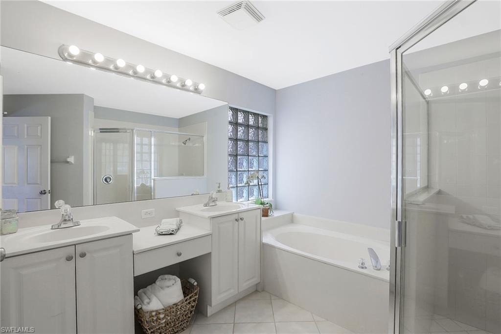 SATURNIA LAKES - Residential