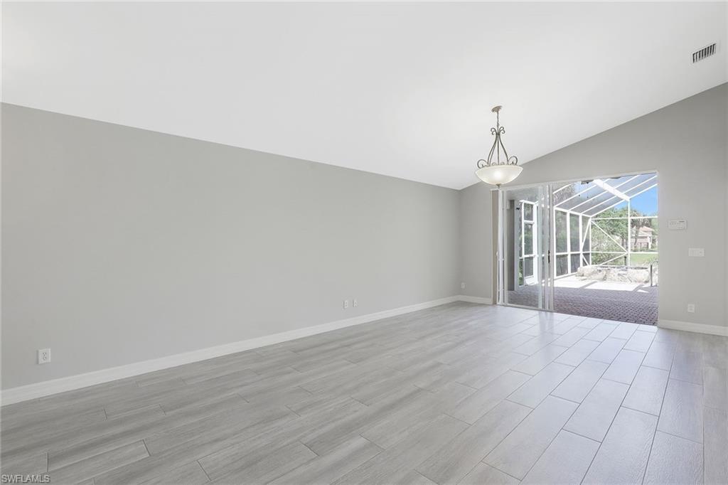 SATURNIA LAKES - Residential