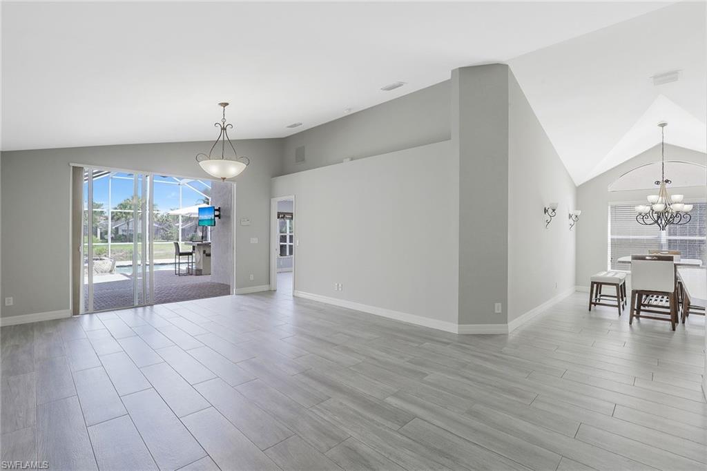 SATURNIA LAKES - Residential