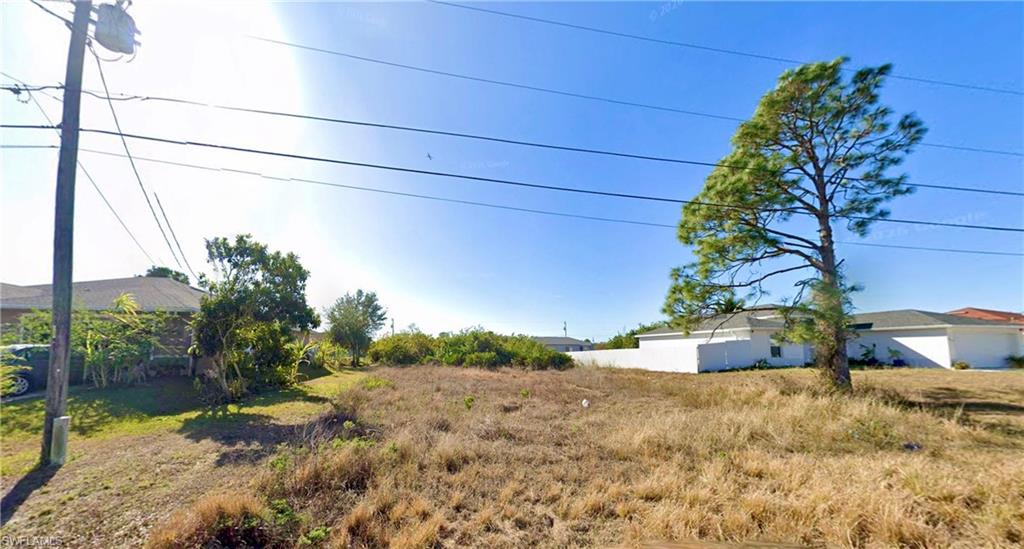 LEHIGH ACRES - Land