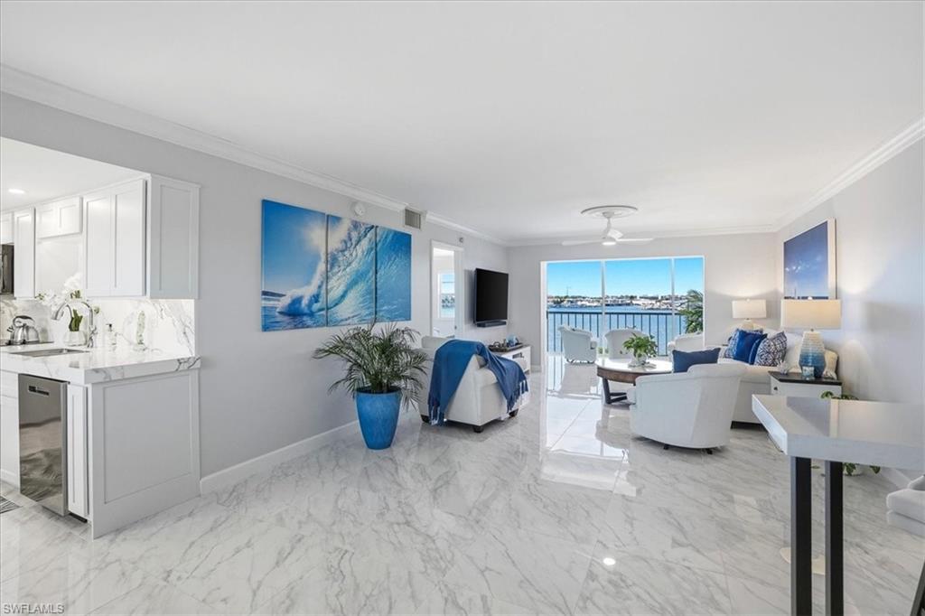 FOUR WINDS MARINA - Residential Lease