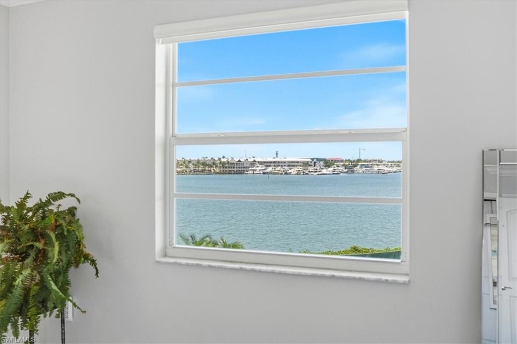 FOUR WINDS MARINA - Residential Lease