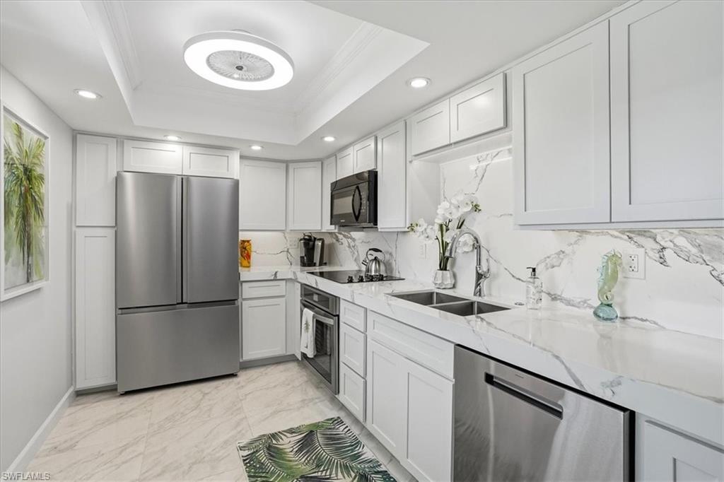 FOUR WINDS MARINA - Residential Lease